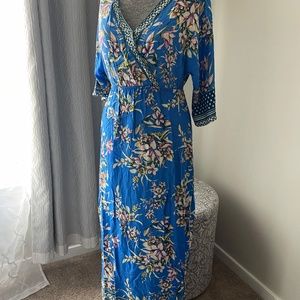 Blue Tropical print  maxi dress.  Flying tomato. Size M.